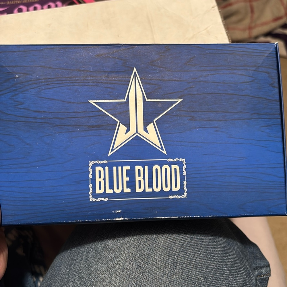 Jeffree Star Blue Blood Eyeshadow Pallete NIB